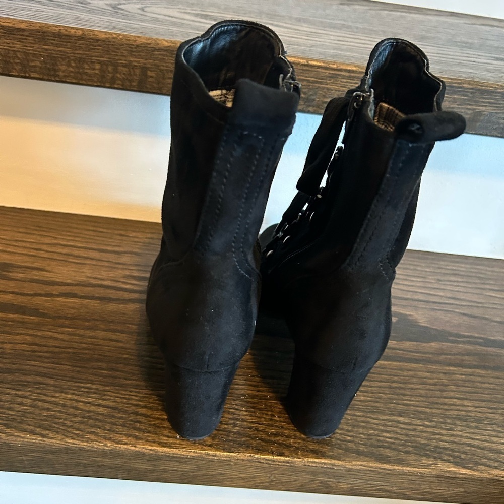 Black Lace-Up Women's Boots - Picture 3 of 5